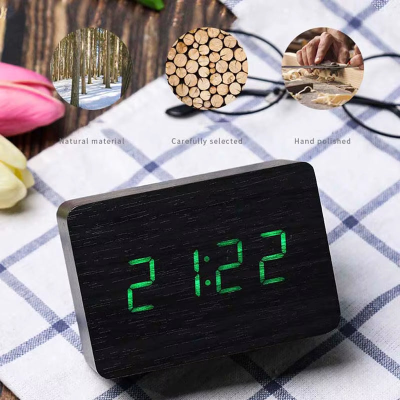 Smart Wooden Alarm Clock – USB/AAA Powered
