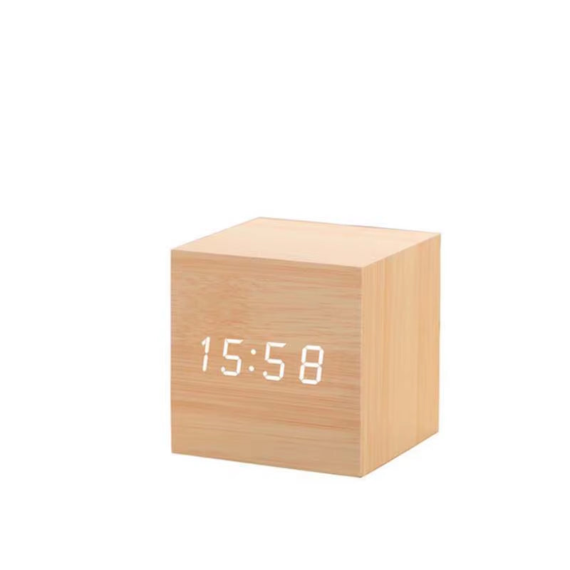 Smart Wooden Alarm Clock – USB/AAA Powered