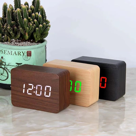 Smart Wooden Alarm Clock – USB/AAA Powered